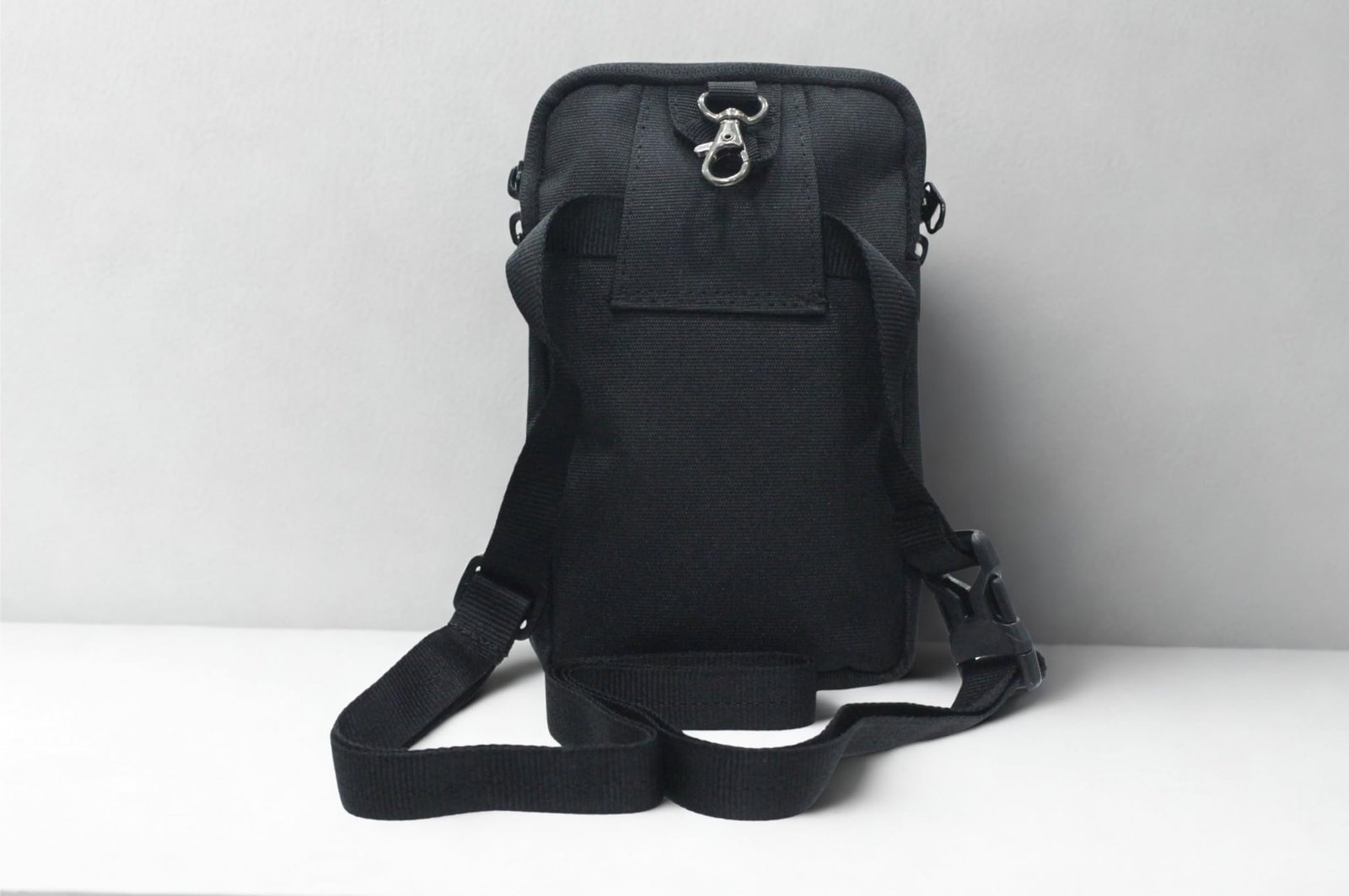 Saco Rugged Nylon Mobile Pouch for Men – Dual Phone Holster with 2 Zipper Pockets & Snap Button, Belt Loop & Clip, Smartphone Belt Case up to 6.8 Inch | Crossbody & Sling Bag for Men & Women - Image 5